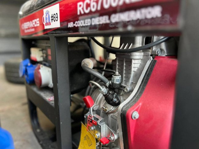 Для волинських прикордонників благодійники передали два дизельні генератори 