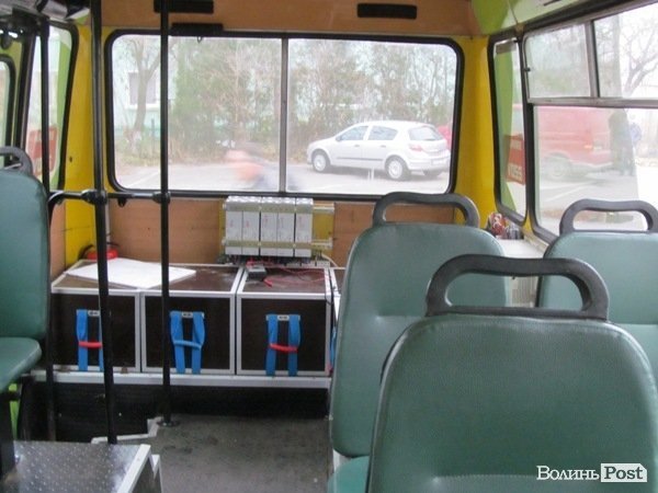 У Луцьку представили «експериментальний» автобус. ФОТО