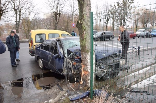У Луцьку на Набережній – знову аварія поблизу пішохідного переходу