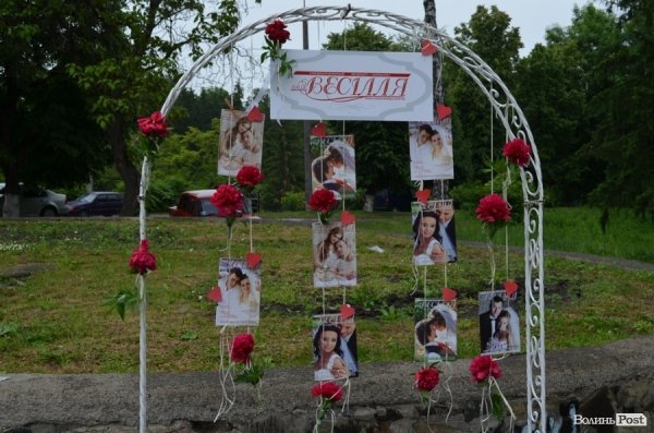 «Проспект розваг» у Луцьку відбувся попри дощову погоду. ФОТО