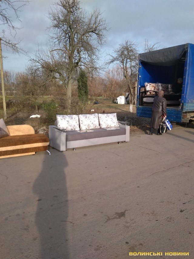 «До пенсії додали аж 5 гривень»: як заробляють на ринку волинські пенсіонери