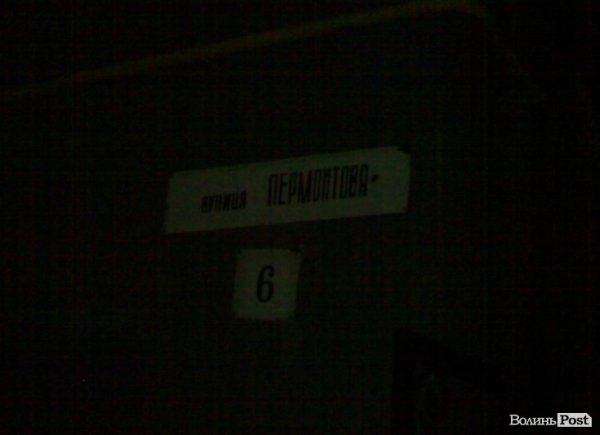 Нічна пожежа в Луцьку: доки пожежники їхали, сусіди гасили вогонь. ФОТО. ВІДЕО
