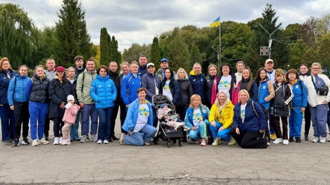 У місті на Волині на честь Героїв посадили алею пам'яті. ФОТО
