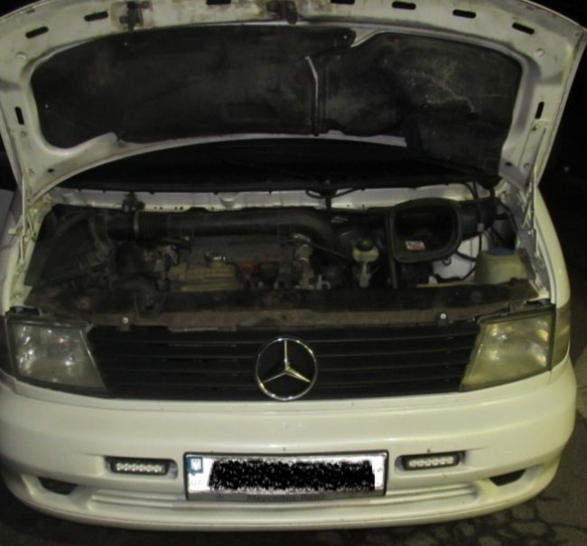 На волинському пункті пропуску вилучили контрабандні «павербанки». ФОТО