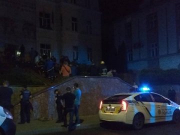З’явилися фото інциденту біля міськради в Луцьку
