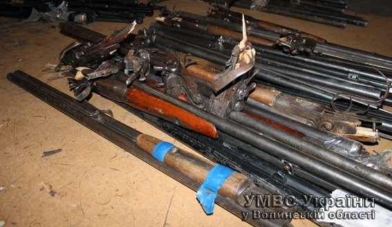 На Волині знищили більше сотні одиниць зброї. ФОТО