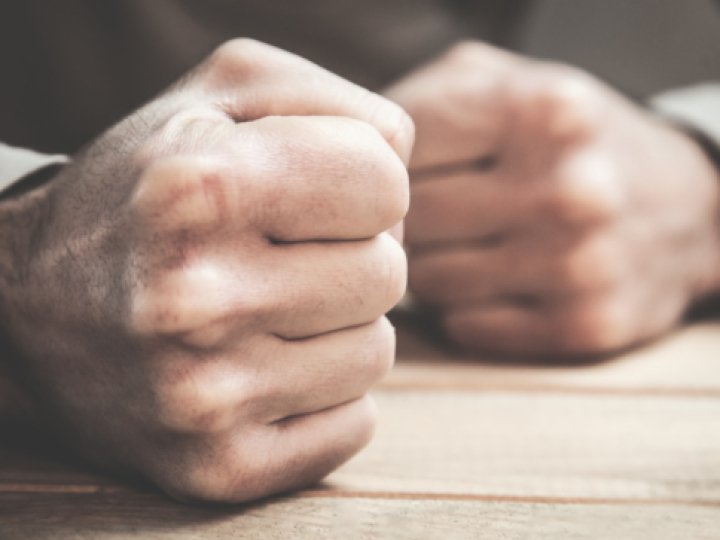 51-річний чоловік на вулиці побив лучанина