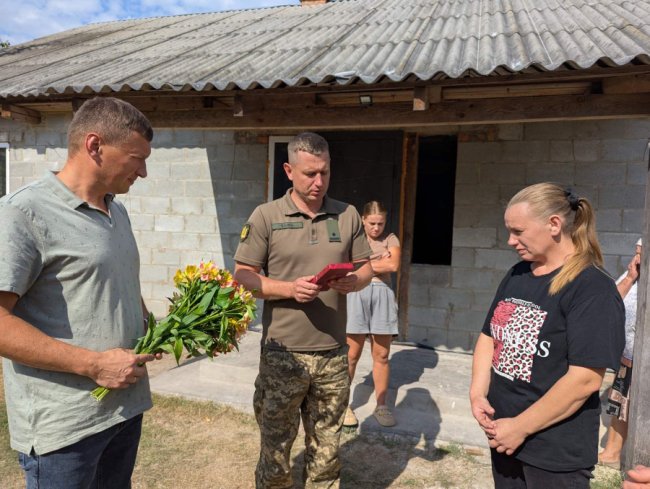 На Волині матері та дружині загиблих Героїв вручили посмертні нагороди рідних