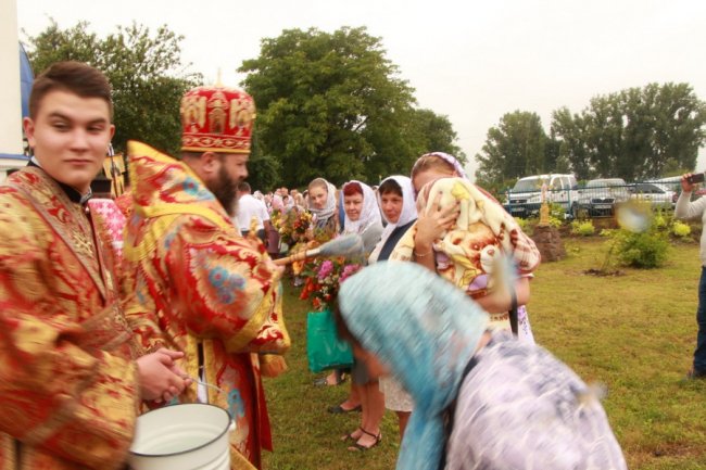 У селі в Луцькому районі на Маковія відбулася перша літургія українською мовою. ФОТО