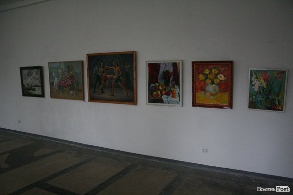 У Луцьку – виставка кращих картин волинських художників. ФОТО