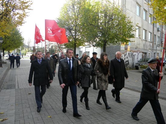 Комуністи Волині відзначили річницю своєї революції. ФОТО