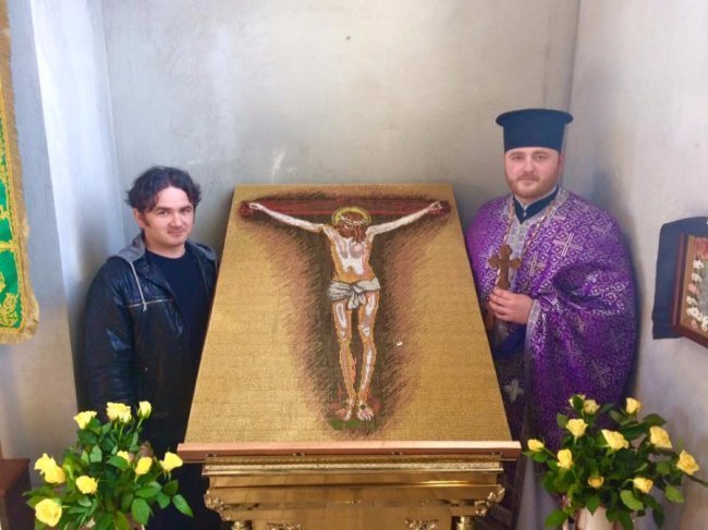 На Волині майстер зробив картину з понад 100 тисяч сірників