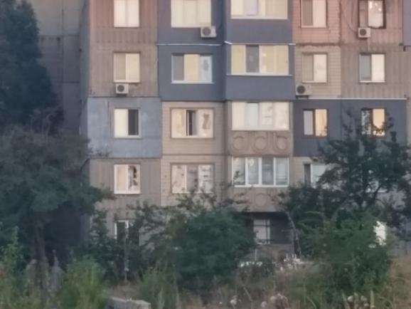 Терористи з «Градів» обстріляли Алчевськ,  є загиблі, - ЗМІ. ФОТО. ВІДЕО