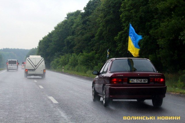 На Волинь привезли тіло загиблого на Сході Героя. ФОТО
