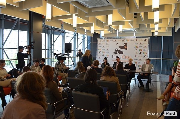 «ПортCity» готують до відкриття. ФОТО