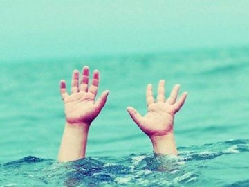 На Волині 9-річна дитина втопилася в ставку