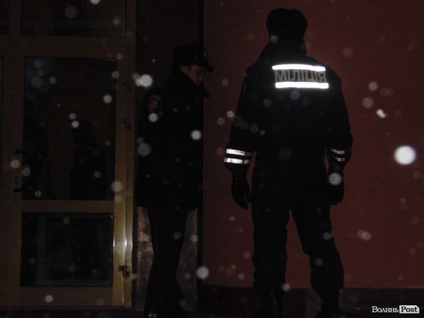 «Бандити і міліція – одна коаліція» - у Луцьку «тролять» управління МВС. ФОТО