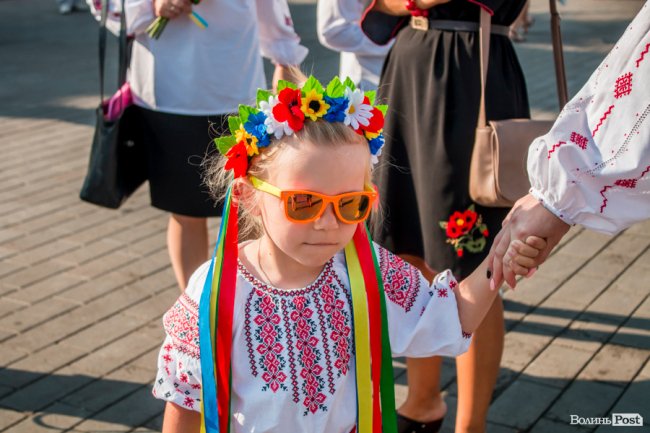 Луцьк у вишиванках. ФОТОРЕПОРТАЖ