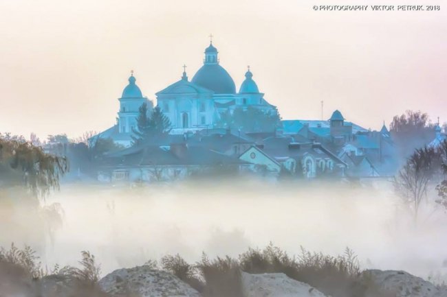 Атмосферна осінь у Луцьку: душевна фотодобірка