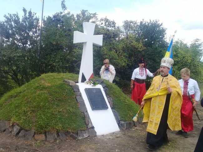 У День Незалежності на Волині відкрили пам’ятний знак Героя УПА