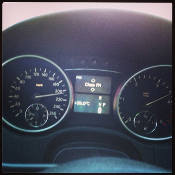 Син нардепа під Луцьком ганяє на швидкості 200 км/год