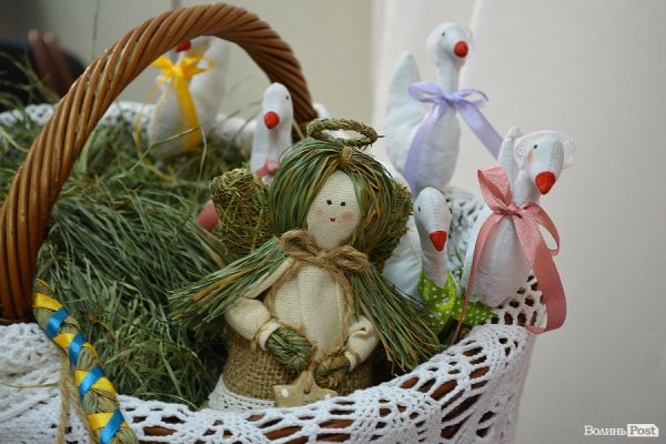 Митці Луцька майстрували у «Різдвяній майстерні». ФОТО