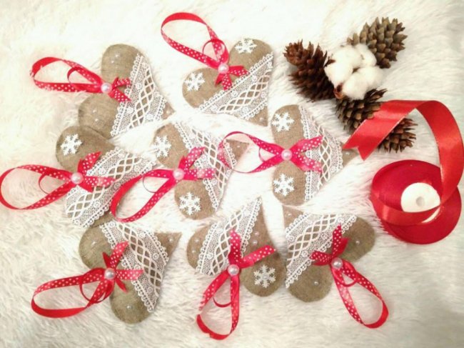 Волинська майстриня створює унікальні новорічні прикраси. ФОТО