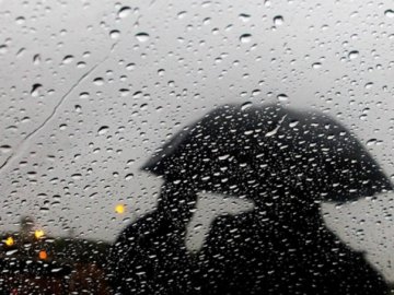 На Волині очікують значний дощ та сильний вітер, – рятувальники