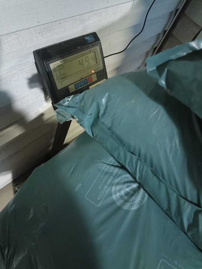 Через «Устилуг» намагалися незаконно провезти у вантажі гумдопомоги одяг, вартістю майже 270 тисяч 