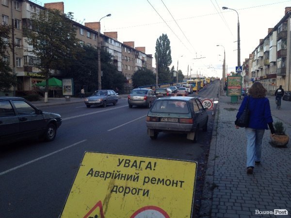Ремонт мосту у Луцьку паралізував рух транспорту. ФОТО. ВІДЕО