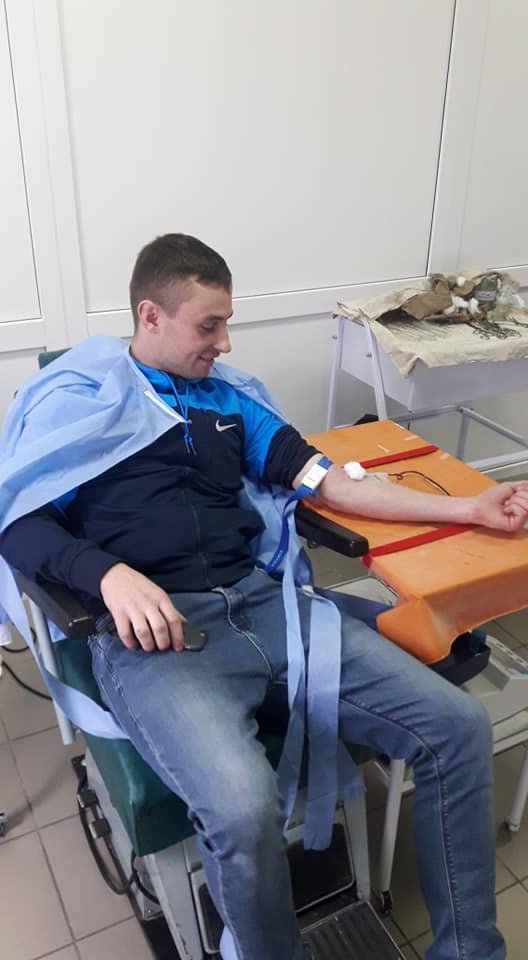 Луцькі патрульні поділилися кров'ю. ФОТО