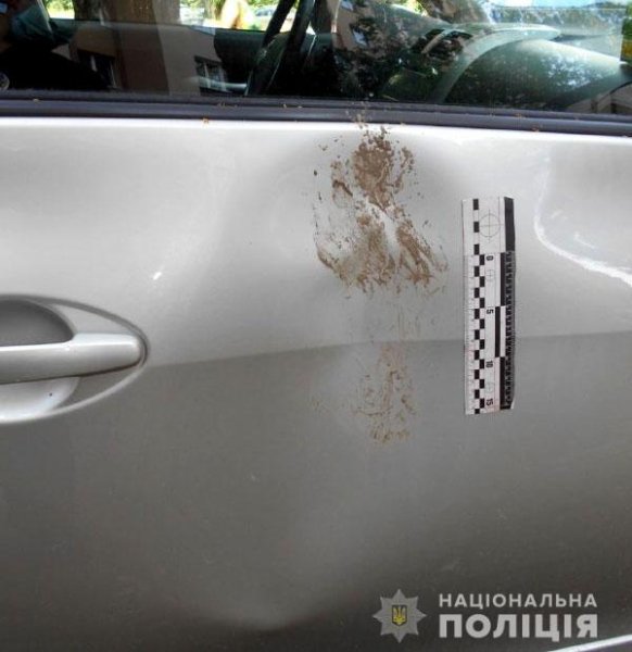 У Рівному посеред ночі пошкодили 9 автівок. ФОТО