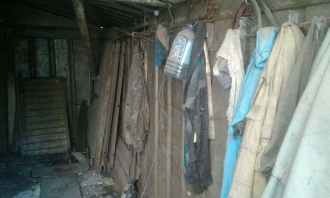 У Луцьку муніципали продовжують зносити «незаконні» гаражі. ФОТО