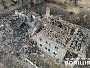 Росіяни ракетами рівняють із землею місто на Донеччині: моторошні фото і відео