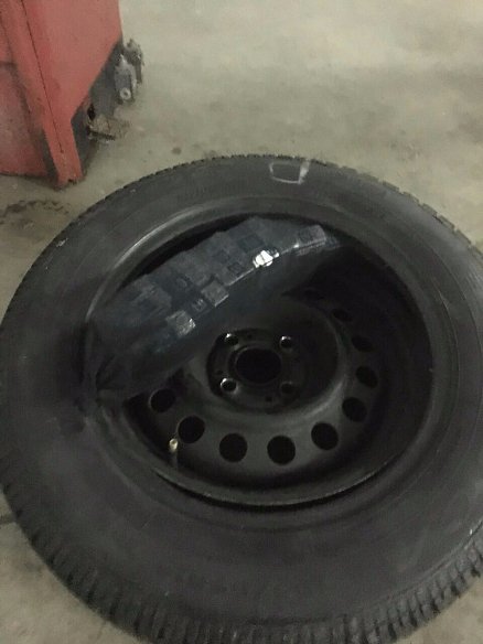 У волинських пунктах пропуску «зловили» авто з цигарками