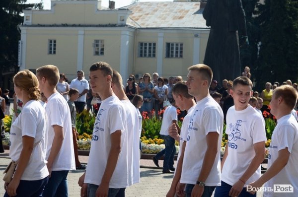 Нові студенти політеху пройшлися червоною доріжкою. ФОТОРЕПОРТАЖ