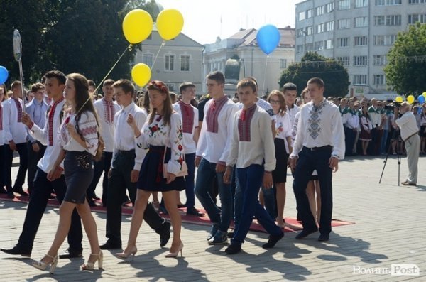 Нові студенти політеху пройшлися червоною доріжкою. ФОТОРЕПОРТАЖ