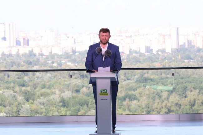 Нові обличчя міст: хто йде на вибори від «Слуги Народу»*