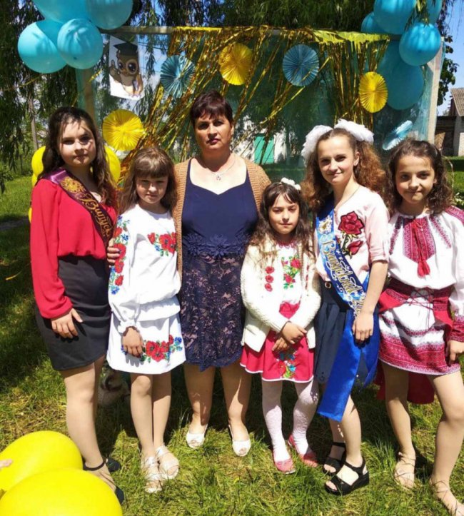 Волинянка самостійно виховує 8 дітей