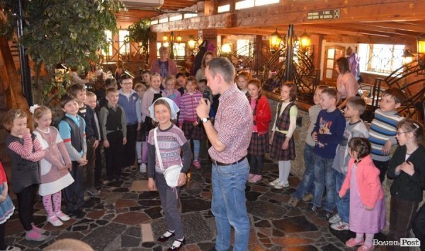 Напередодні Великодня для дітей влаштували забави. ФОТО*