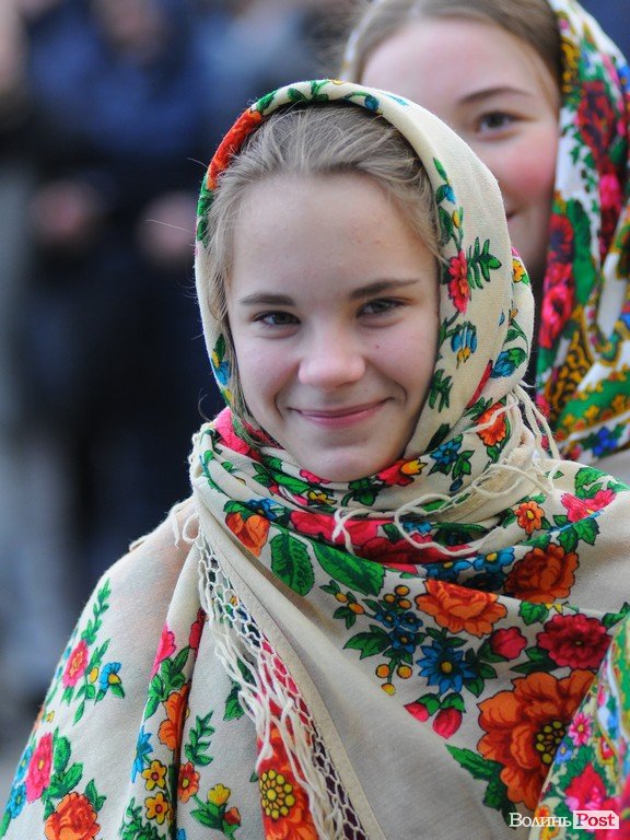 Обличчя різдвяних гулянь у центрі Луцька. ФОТО
