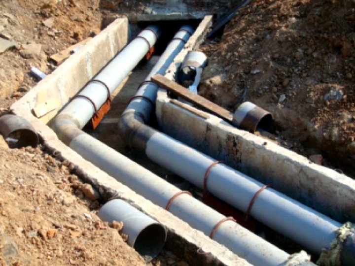 У Луцьку фіксують багато витоків на теплотрасах після гідравлічних випробувань