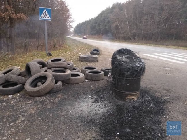 У Володимирі після протестів «євробляхарів»  – купи сміття. ФОТО