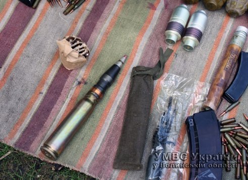 У Ковельському районі вилучено арсенал зброї. ФОТО. ВІДЕО