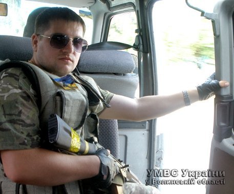 Волинські слідчі з автоматами визволяли полонених. ФОТО