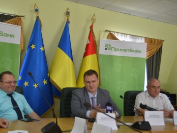 Чверть століття довіри: ПриватБанк на Волині святкує 25-річчя*