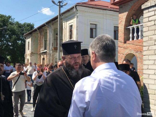 Порошенко приїхав у монастир в Жидичині. ФОТО
