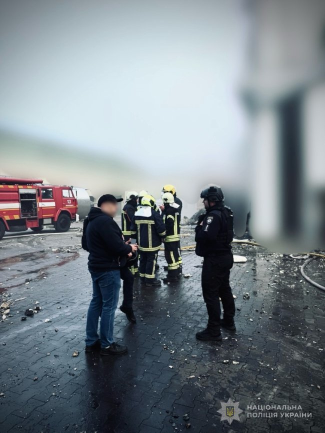 Поліція працює на місці атаки ворожого БпЛА в Маневичах 