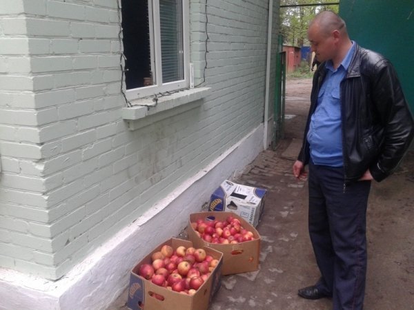 У Луцьку ведуть активну боротьбу зі стихійною торгівлею та рекламою на вулицях міста. ФОТО