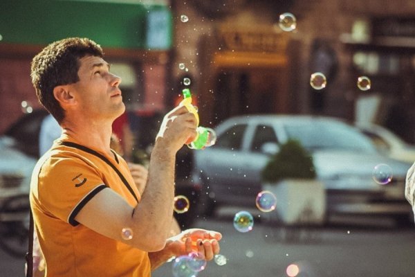 Фестиваль бульбашок у Луцьку. ФОТО